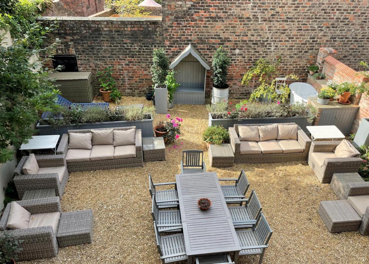 City Centre Luxury Holiday House With Outdoor Bath And Parking York Zewnętrze zdjęcie