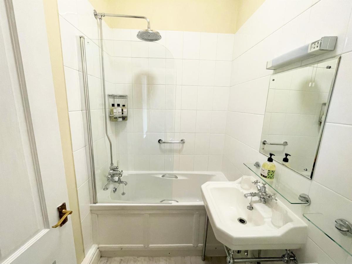 City Centre Luxury Holiday House With Outdoor Bath And Parking York Zewnętrze zdjęcie